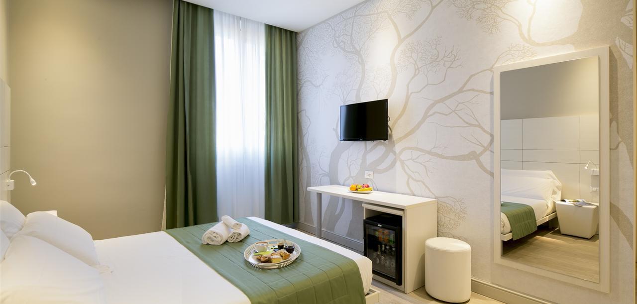 Navigliotel 19 - Rooms & Suites Mediolan Zewnętrze zdjęcie